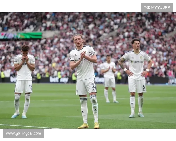 库杜斯弧线球中柱，西汉姆联错失扳平良机