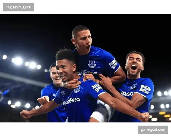 保级生死战前瞻：卢顿与埃弗顿的直面对话，风格迥异的战术选择